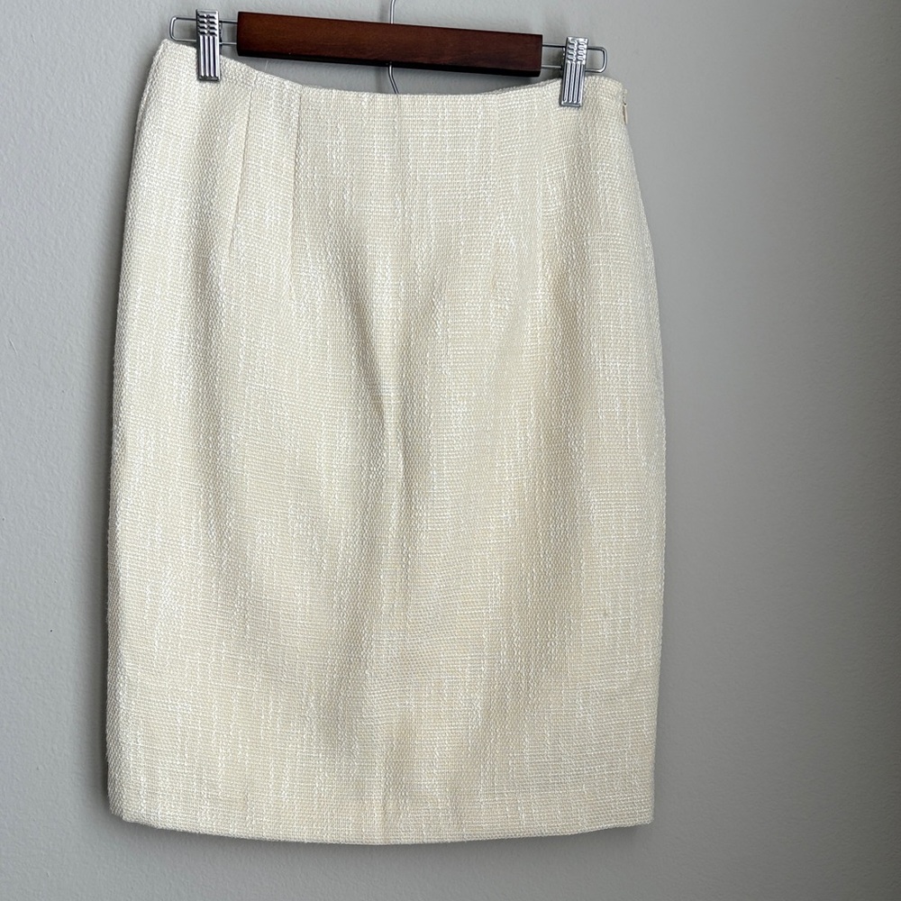 Versona Elegant Tweed Pencil Skirt Cream Fully Lined Knee Length Size 6 NWT